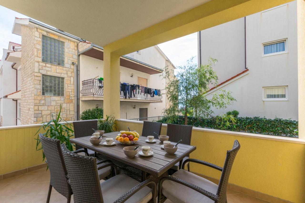 Apartment Dora Duce Ngoại thất bức ảnh