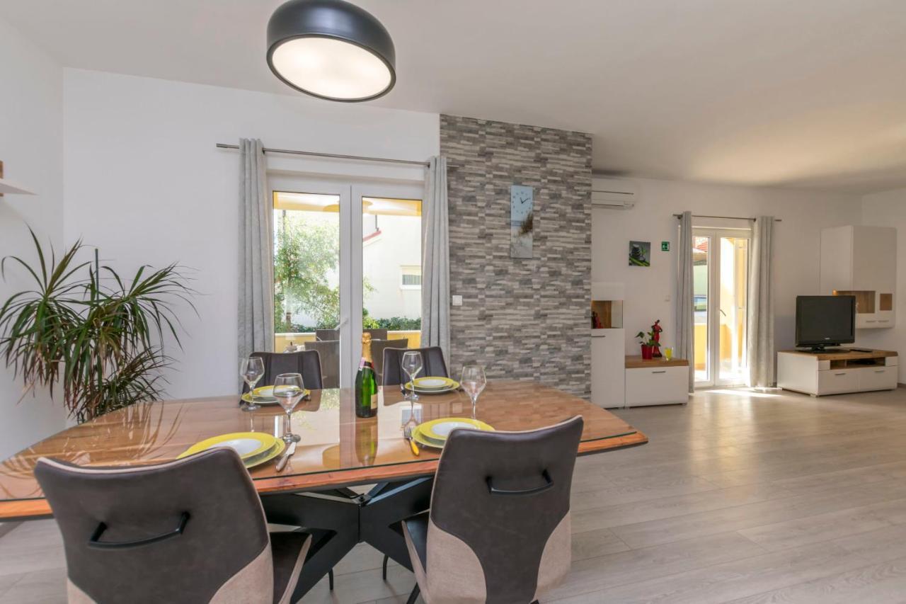 Apartment Dora Duce Ngoại thất bức ảnh