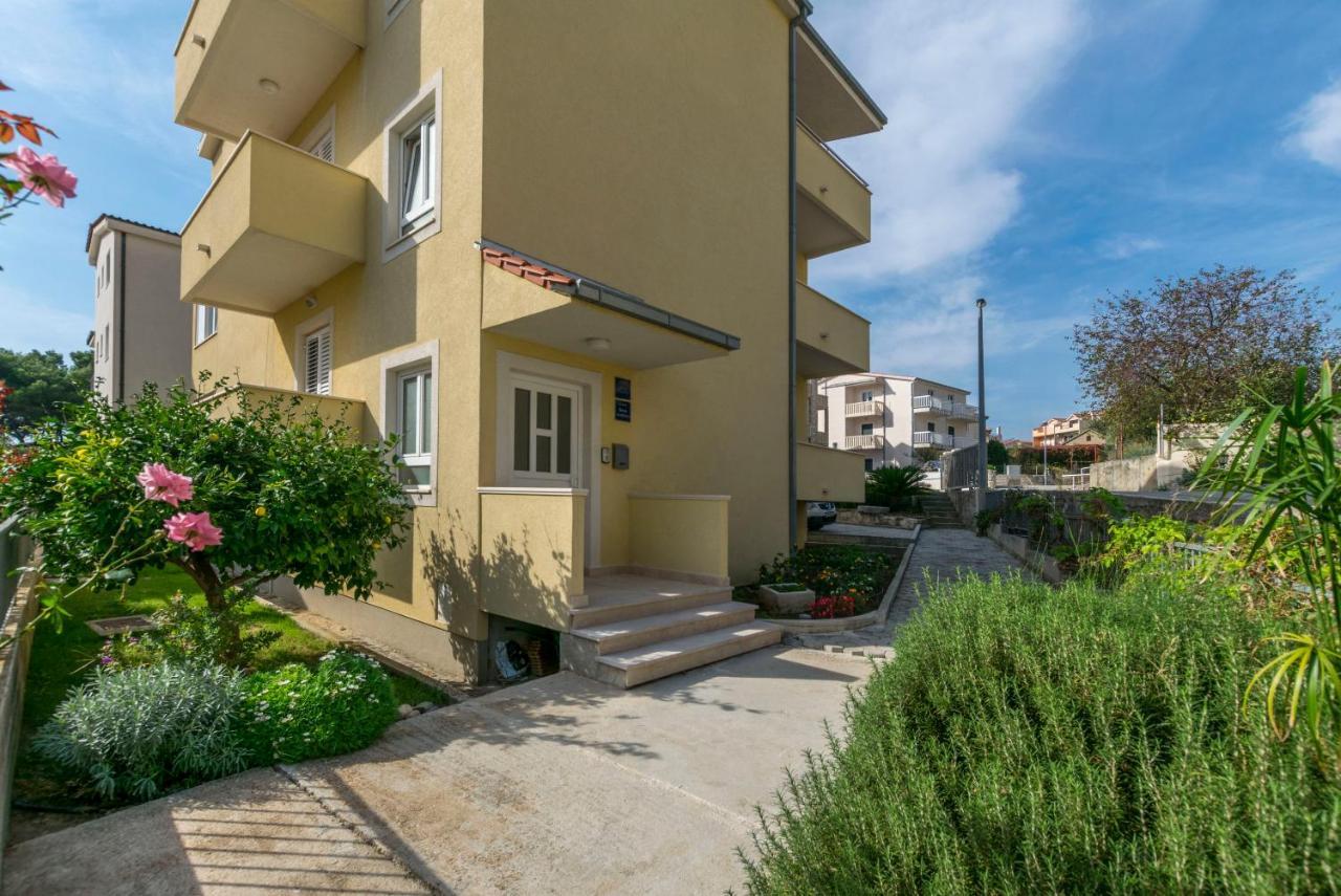 Apartment Dora Duce Ngoại thất bức ảnh